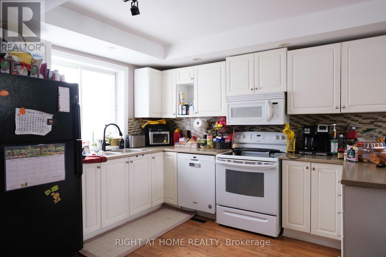 245 Harriet Street, Arnprior, Ontario  K7S 2T4 - Photo 4 - X12852280