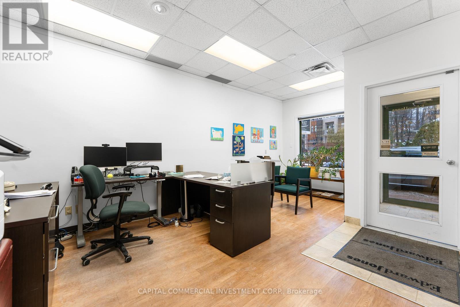 266 Beechwood Avenue, Ottawa, Ontario  K1L 8A6 - Photo 5 - X12852328