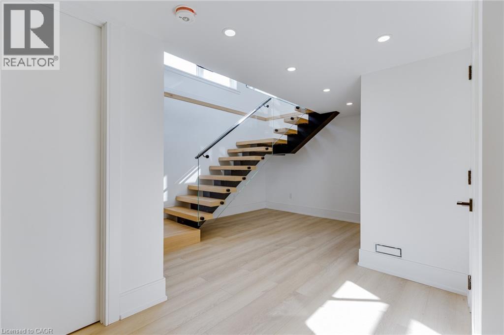 61 Floresta Court, Ancaster, Ontario  L9G 1R6 - Photo 41 - 40809587