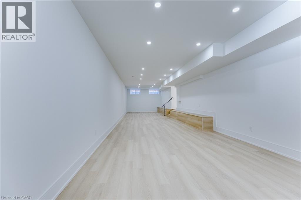 61 Floresta Court, Ancaster, Ontario  L9G 1R6 - Photo 44 - 40809587