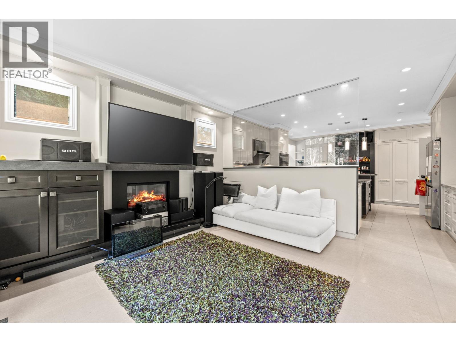 8208 Tugboat Place, Vancouver, British Columbia  V6P 6P8 - Photo 10 - R3096621