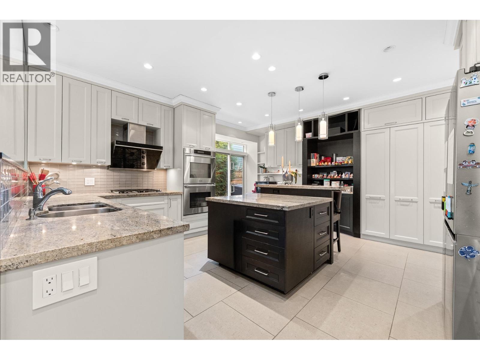 8208 Tugboat Place, Vancouver, British Columbia  V6P 6P8 - Photo 12 - R3096621