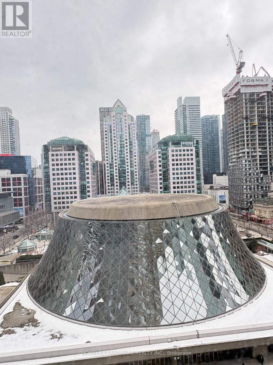 1002 - 71 Simcoe Street, Toronto, Ontario  M5J 2S9 - Photo 2 - C12852226