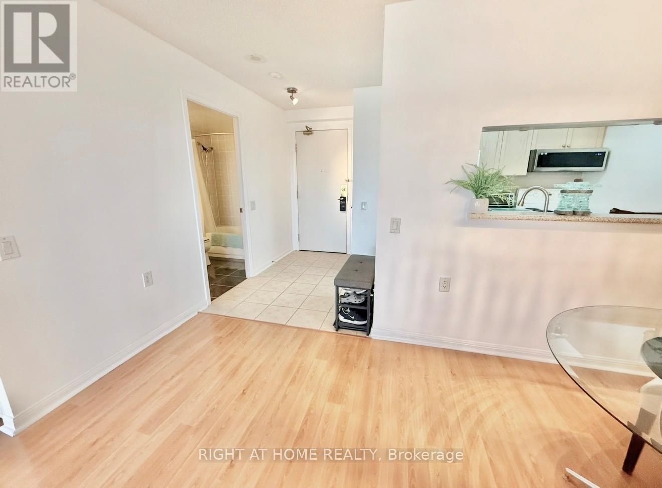 622 - 650 Lawrence Avenue W, Toronto (Englemount-Lawrence), Ontario  M6A 3E8 - Photo 10 - C12852294