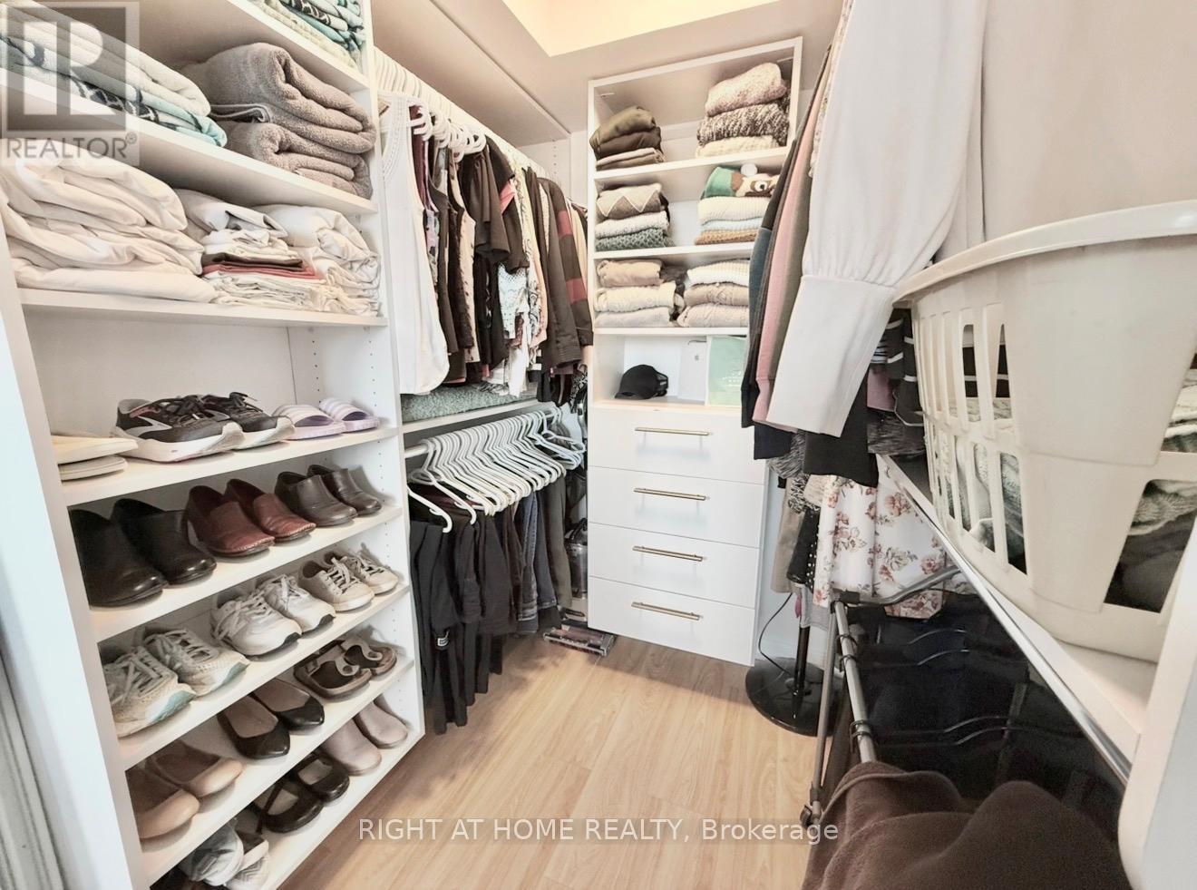 622 - 650 Lawrence Avenue W, Toronto (Englemount-Lawrence), Ontario  M6A 3E8 - Photo 17 - C12852294