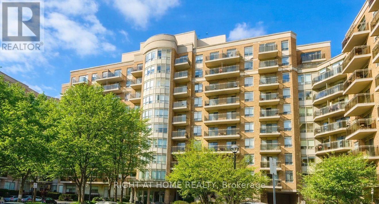 622 - 650 Lawrence Avenue W, Toronto (Englemount-Lawrence), Ontario  M6A 3E8 - Photo 2 - C12852294