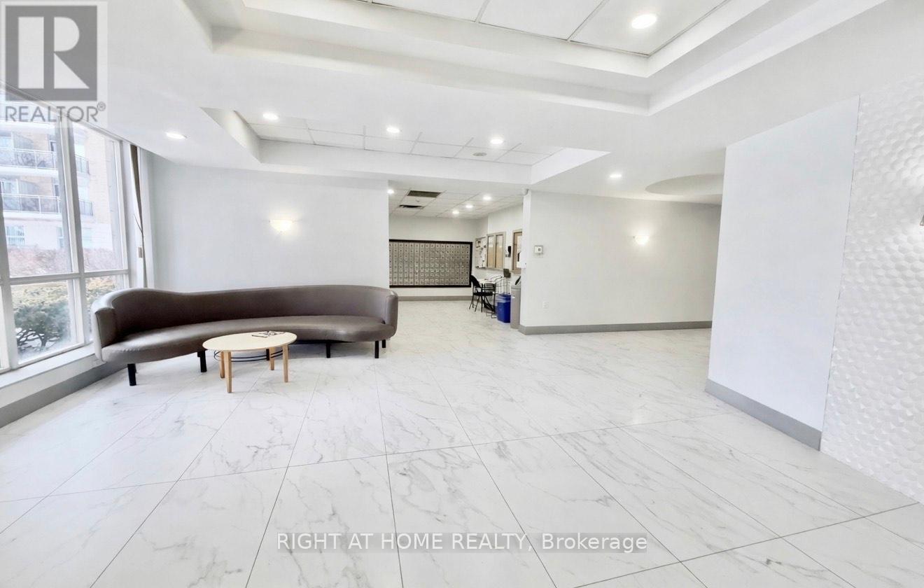 622 - 650 Lawrence Avenue W, Toronto (Englemount-Lawrence), Ontario  M6A 3E8 - Photo 30 - C12852294