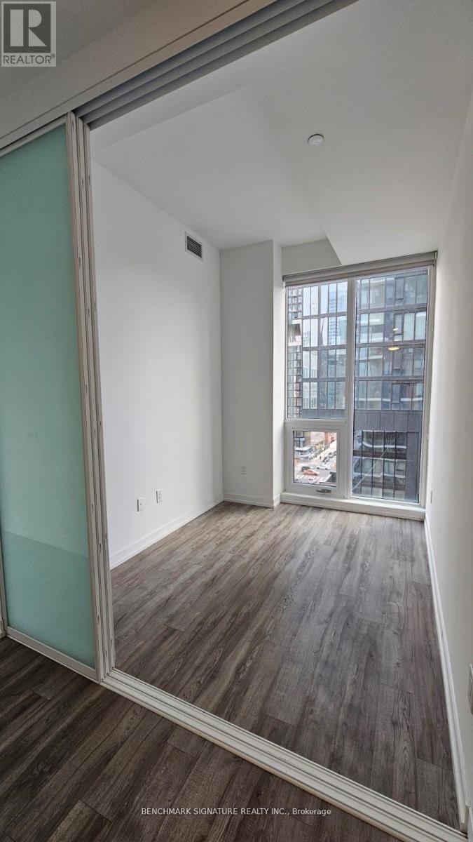 910 - 77 Shuter Street, Toronto, Ontario  M5B 0B8 - Photo 7 - C12852298