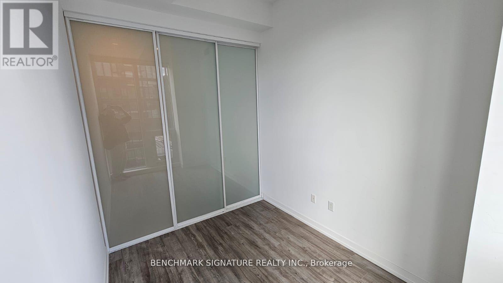 910 - 77 Shuter Street, Toronto, Ontario  M5B 0B8 - Photo 9 - C12852298