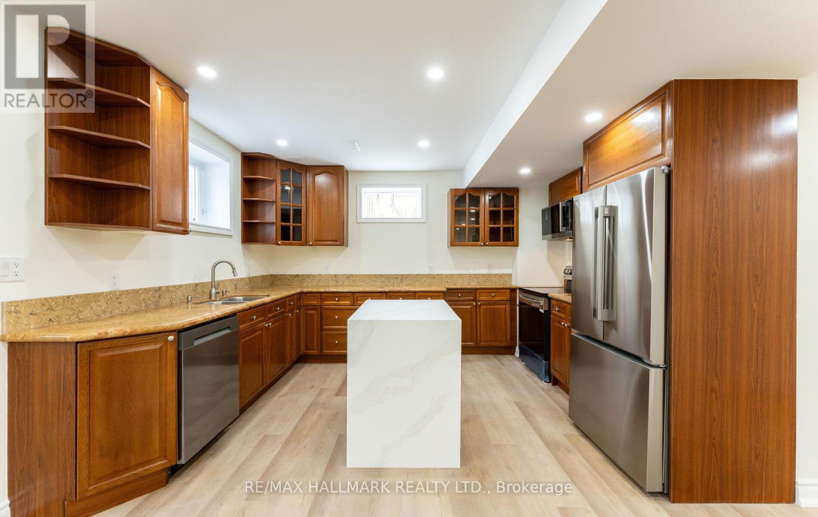 536 Highcliffe Drive, Vaughan, Ontario  L4J 8L4 - Photo 11 - N12852266