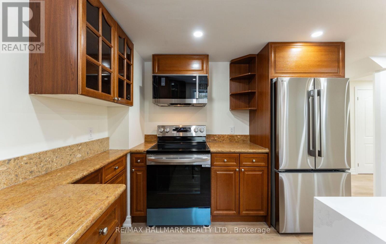 536 Highcliffe Drive, Vaughan, Ontario  L4J 8L4 - Photo 13 - N12852266