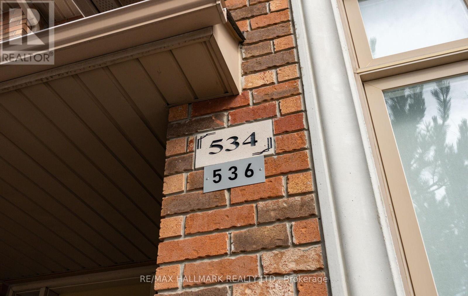 536 Highcliffe Drive, Vaughan, Ontario  L4J 8L4 - Photo 2 - N12852266