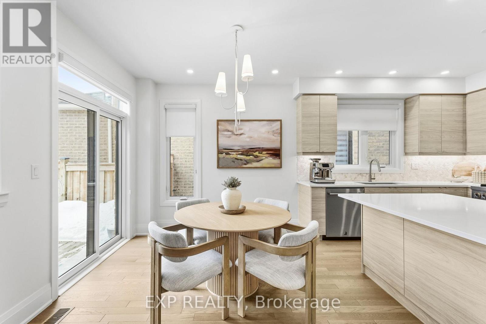 6 Byblos Court, East Gwillimbury, Ontario  L9N 0T3 - Photo 12 - N12850336