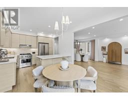 6 BYBLOS COURT, East Gwillimbury, Ontario