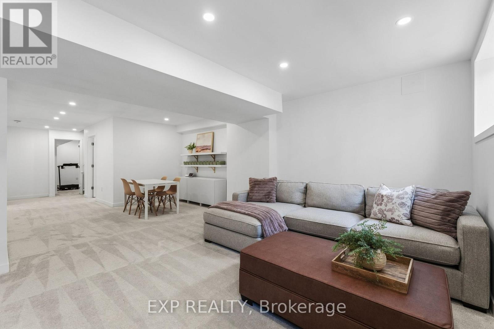 6 Byblos Court, East Gwillimbury, Ontario  L9N 0T3 - Photo 43 - N12850336