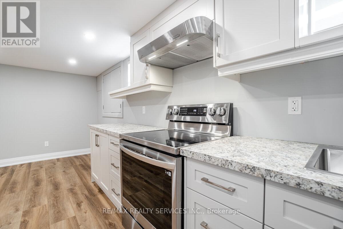 156 Vodden Street E, Brampton (Brampton North), Ontario  L6V 1M8 - Photo 26 - W12852202