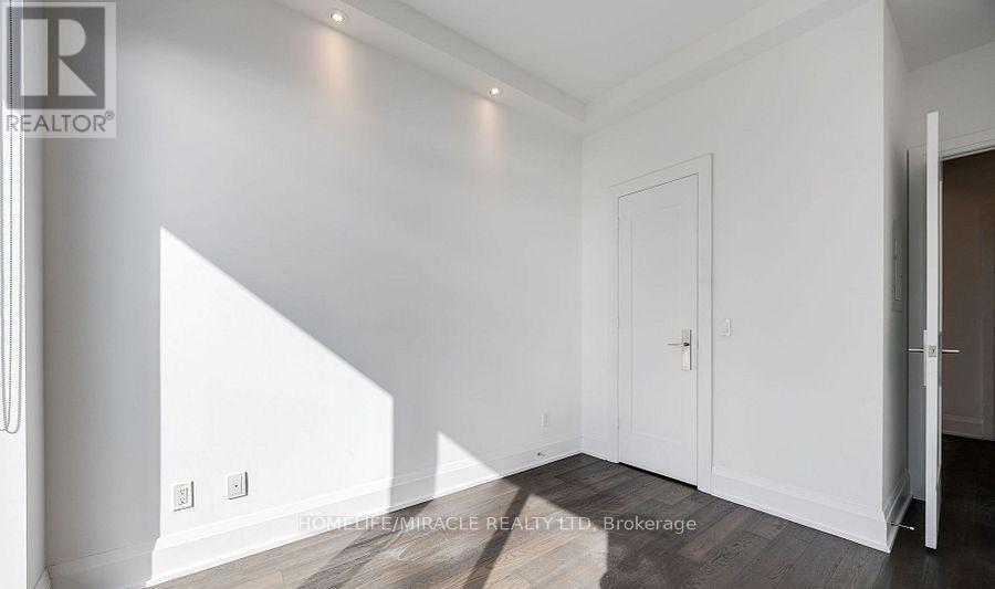 Lph03 - 56 Annie Craig Drive, Toronto (Mimico), Ontario  M8V 0C8 - Photo 15 - W12852206