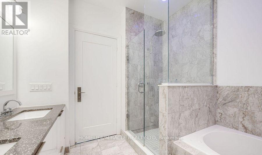 Lph03 - 56 Annie Craig Drive, Toronto (Mimico), Ontario  M8V 0C8 - Photo 19 - W12852206