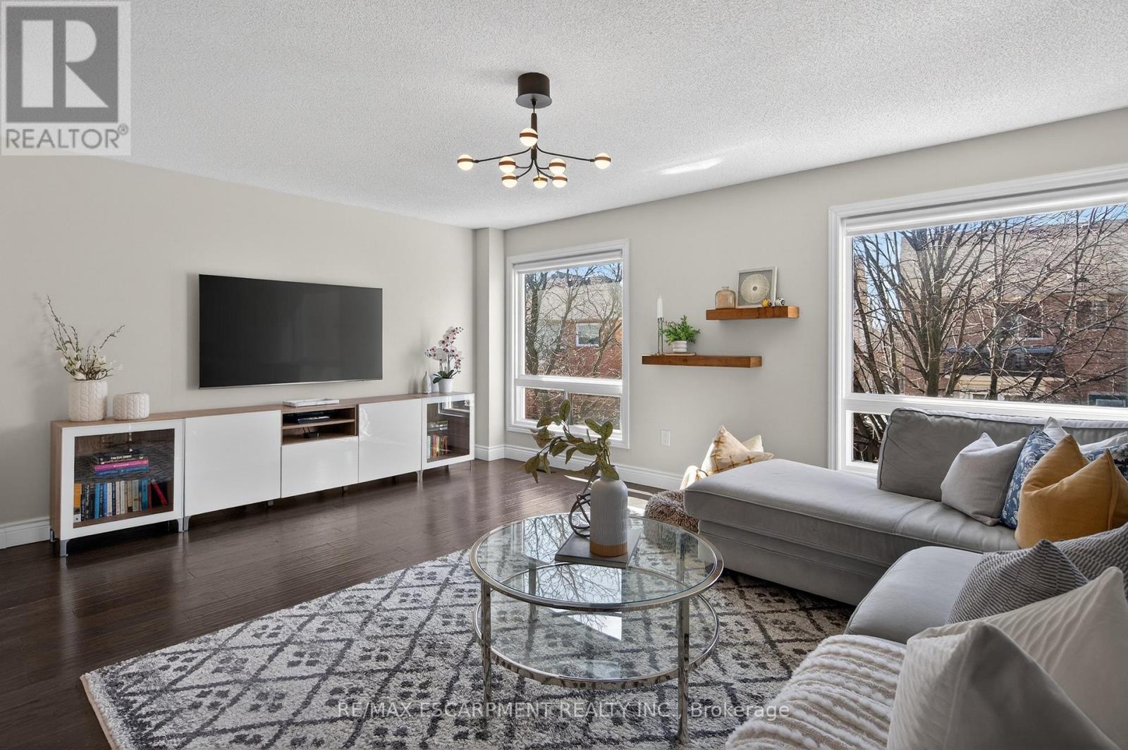 5135 Dryden Avenue, Burlington, Ontario  L7L 6L3 - Photo 9 - W12852218