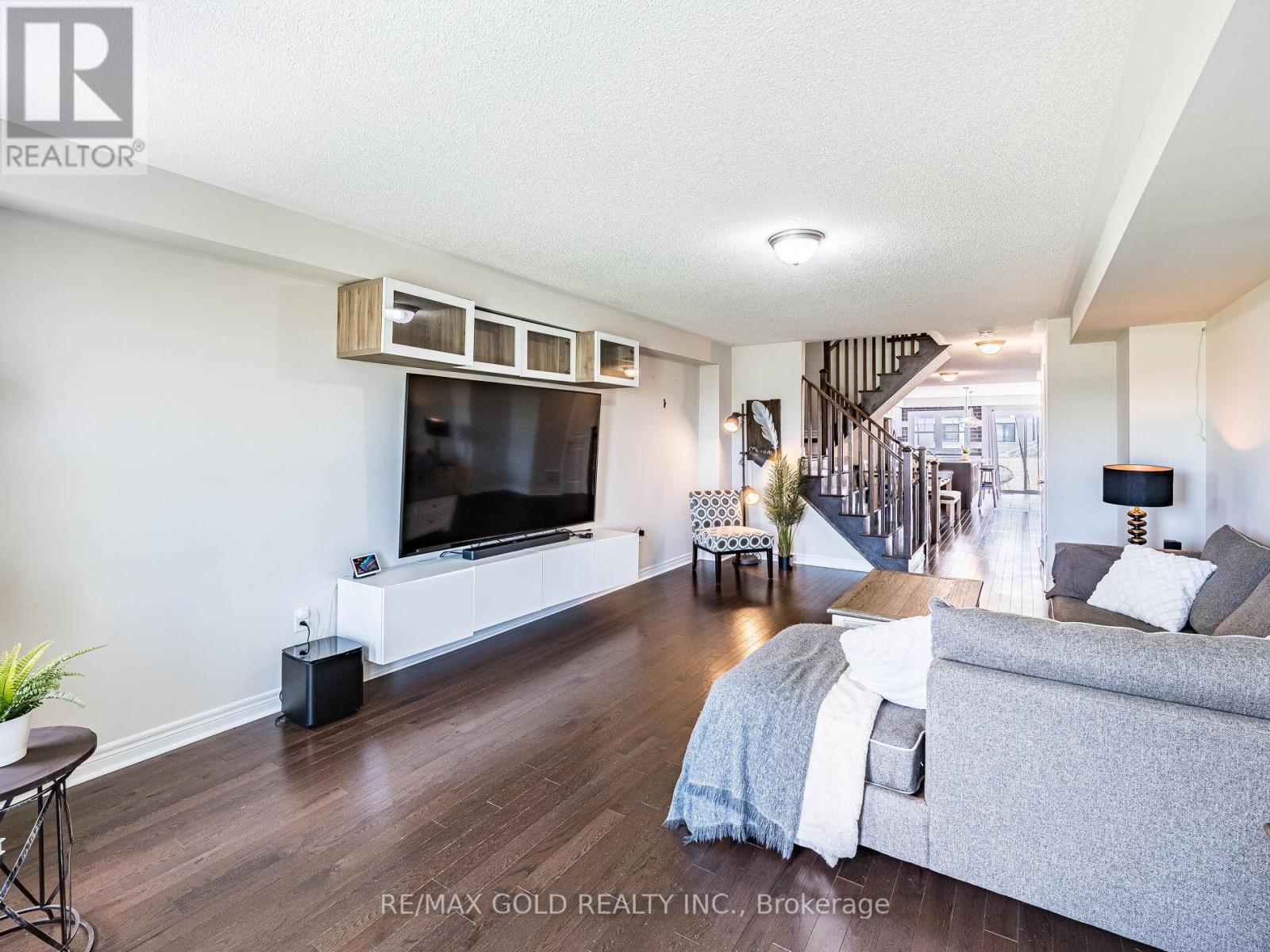 19 Sudeley Lane, Brampton (Northwest Brampton), Ontario  L7A 4Z7 - Photo 10 - W12852232