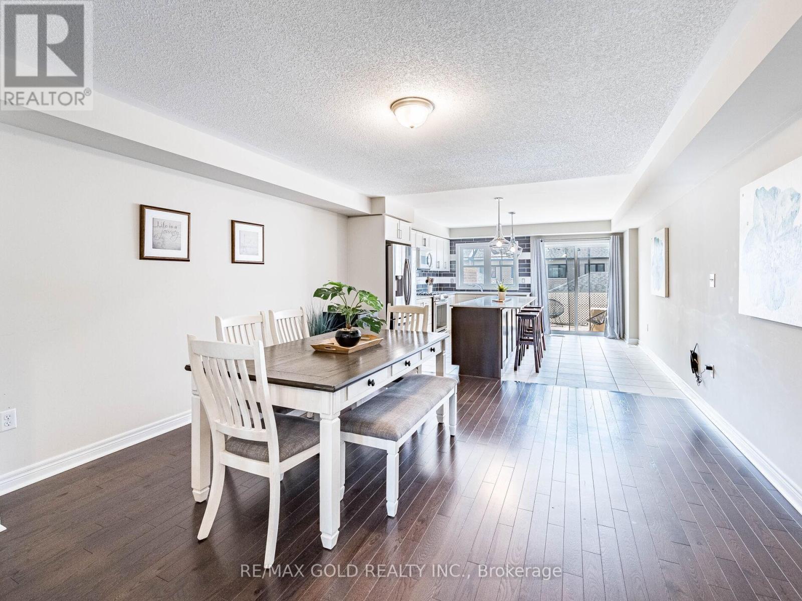 19 Sudeley Lane, Brampton (Northwest Brampton), Ontario  L7A 4Z7 - Photo 11 - W12852232