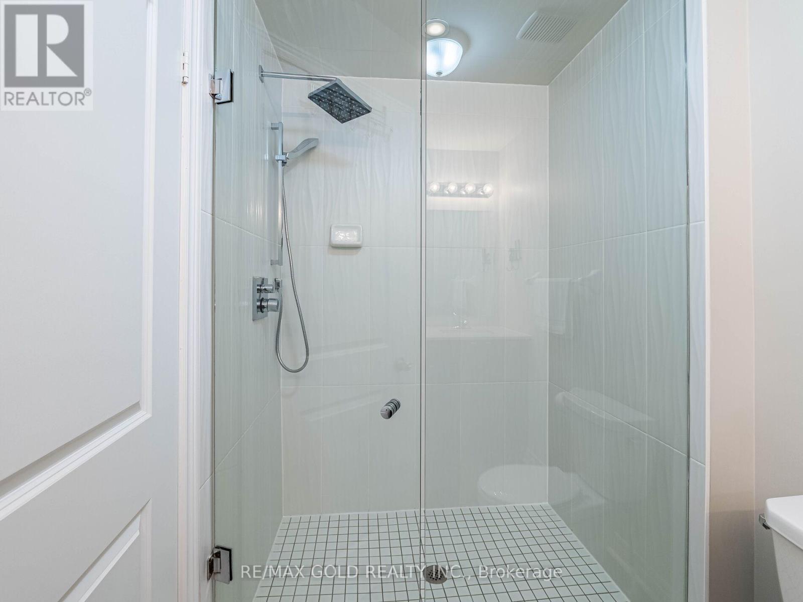 19 Sudeley Lane, Brampton (Northwest Brampton), Ontario  L7A 4Z7 - Photo 22 - W12852232