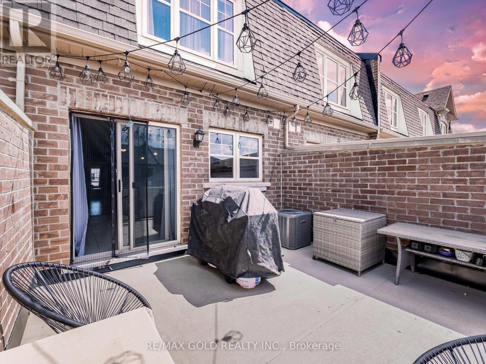 19 Sudeley Lane, Brampton (Northwest Brampton), Ontario  L7A 4Z7 - Photo 30 - W12852232