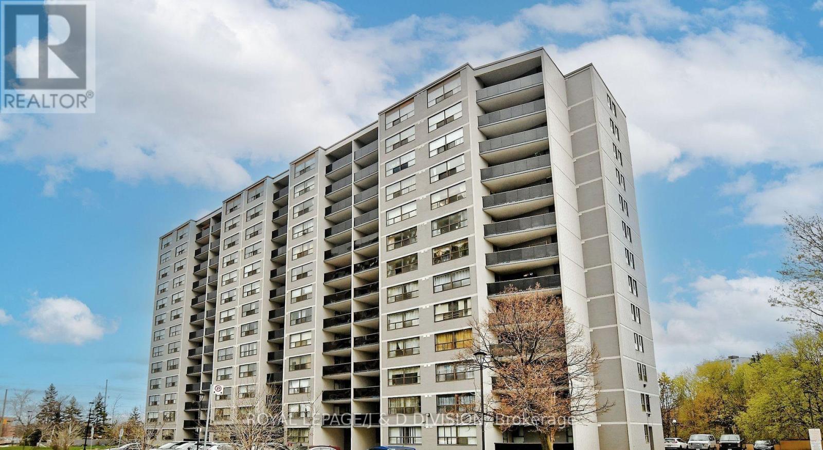 602 - 10 Tobermory Drive, Toronto (Black Creek), Ontario  M3N 2Y5 - Photo 3 - W12852244