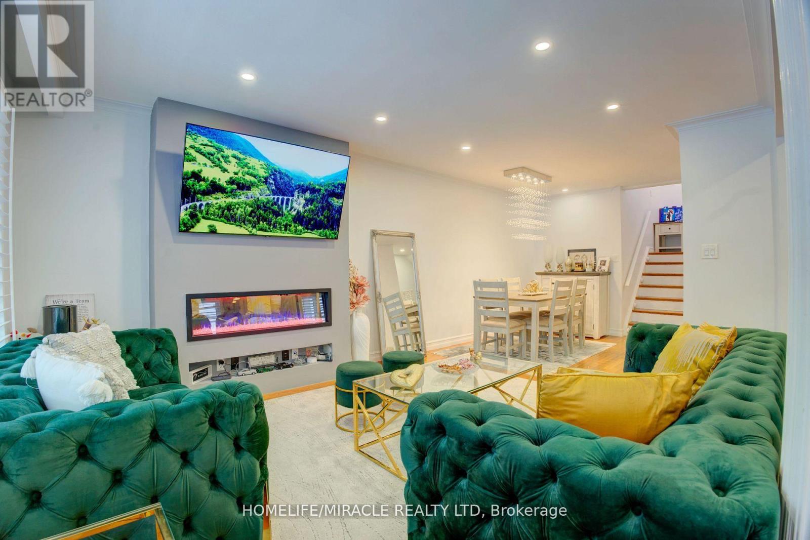 6 Rima Court, Toronto (Eringate-Centennial-West Deane), Ontario  M9C 4C8 - Photo 11 - W12852258