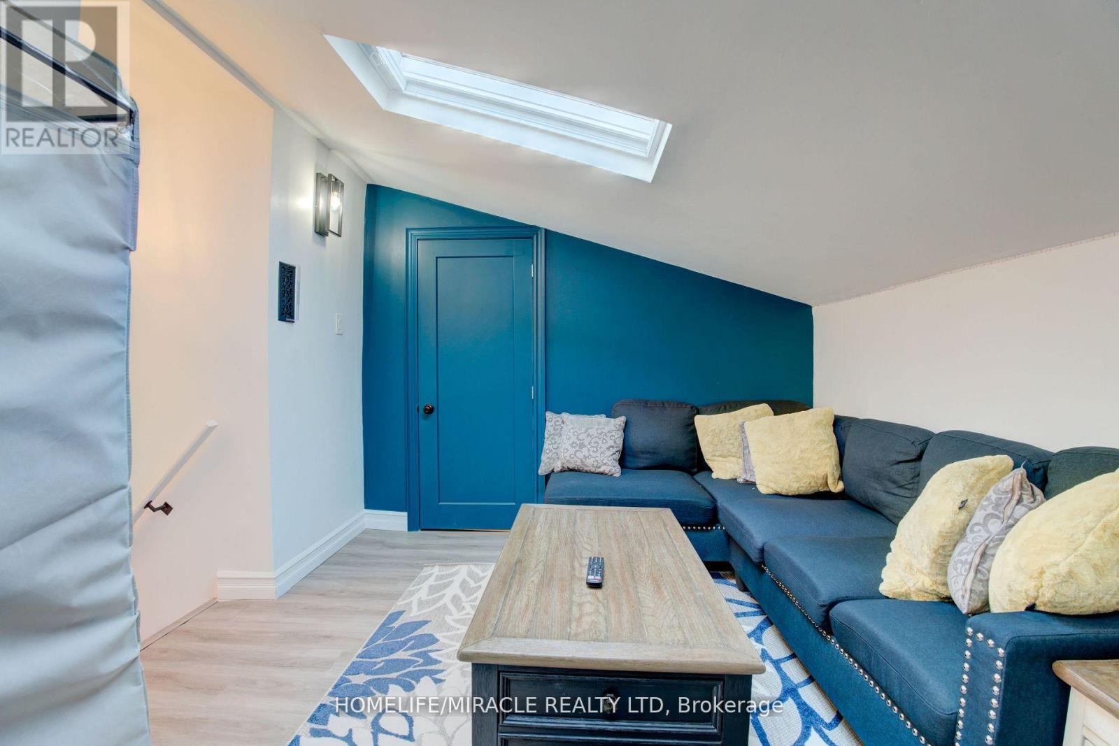 6 Rima Court, Toronto (Eringate-Centennial-West Deane), Ontario  M9C 4C8 - Photo 26 - W12852258