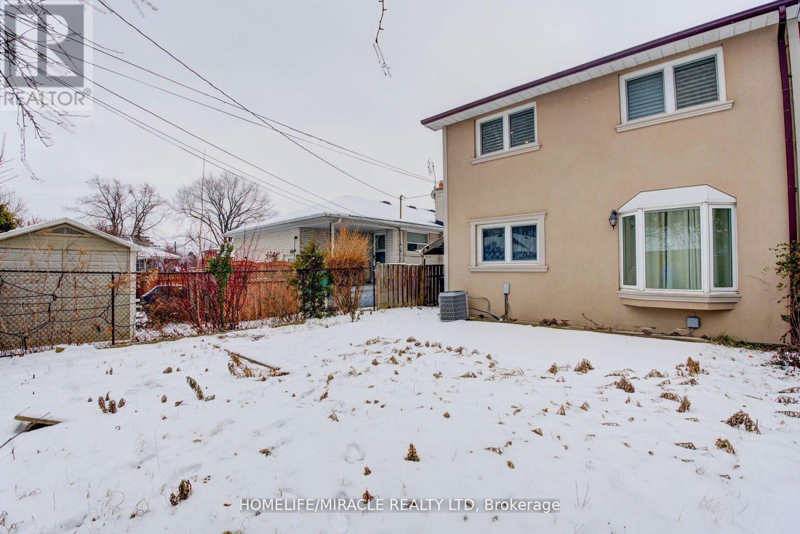 6 Rima Court, Toronto (Eringate-Centennial-West Deane), Ontario  M9C 4C8 - Photo 34 - W12852258