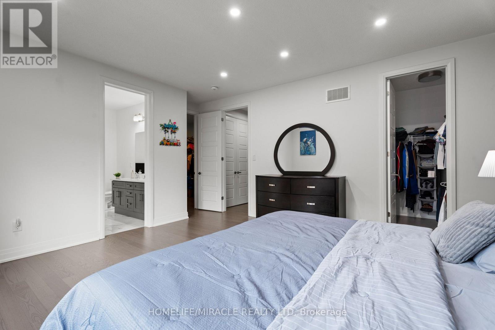 3118 Travertine Drive, Oakville, Ontario  L6M 5N8 - Photo 25 - W12852276