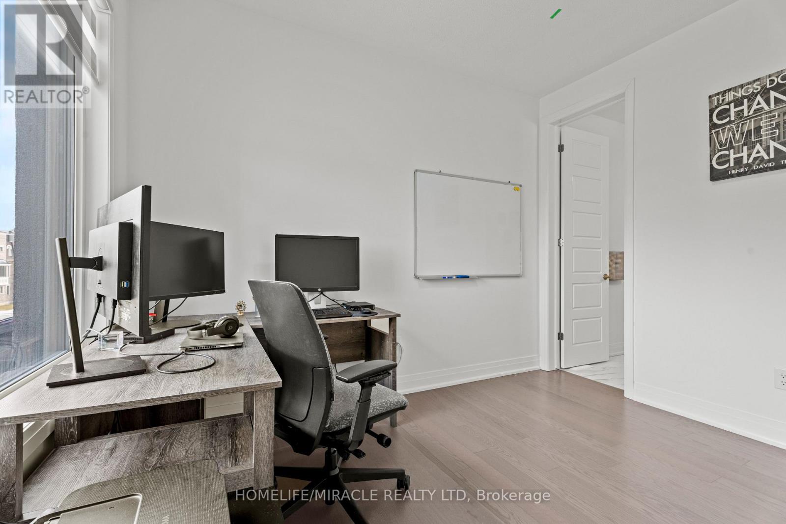 3118 Travertine Drive, Oakville, Ontario  L6M 5N8 - Photo 35 - W12852276