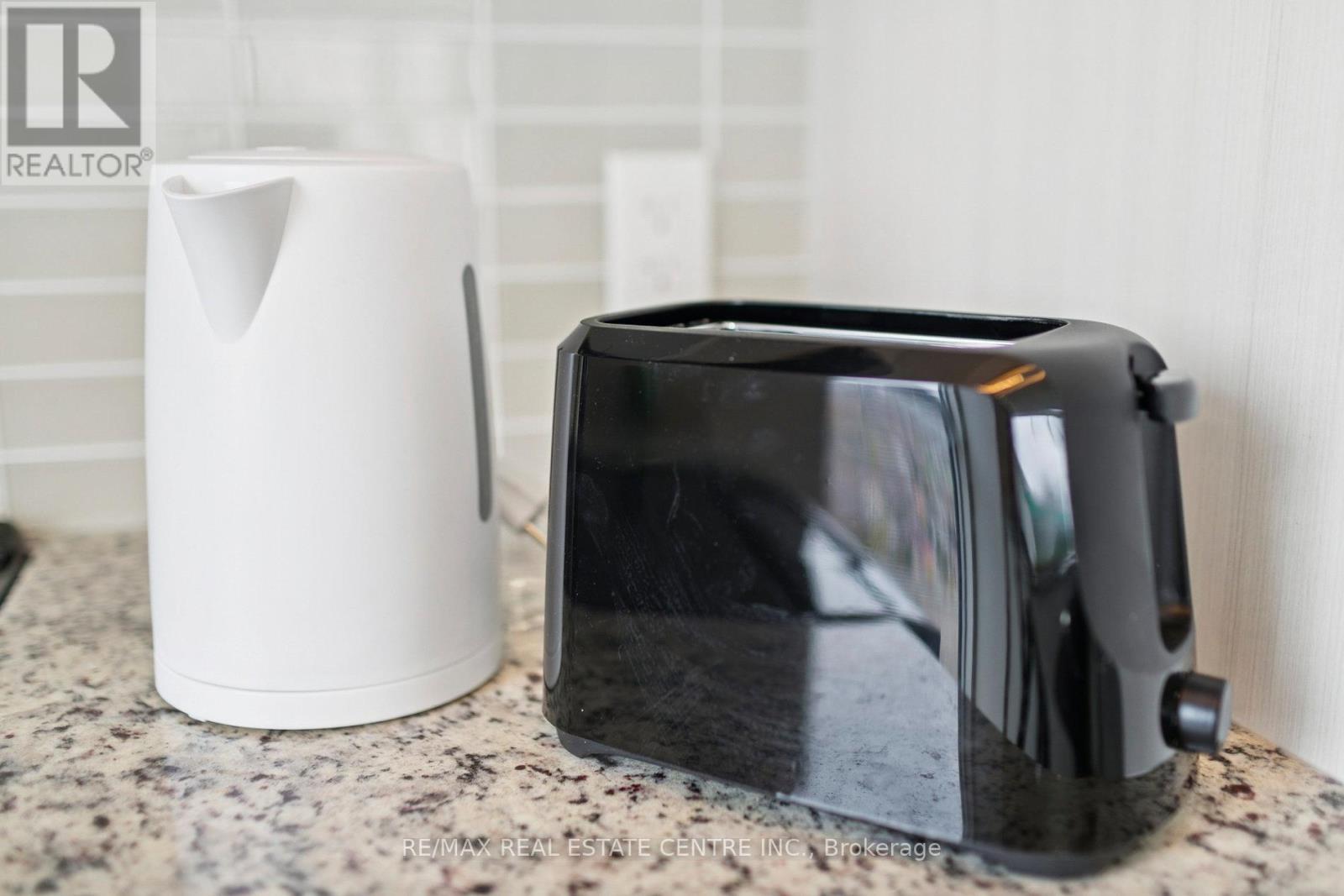 2302 - 4085 Parkside Village Drive, Mississauga, Ontario  L5B 0K9 - Photo 23 - W12852292