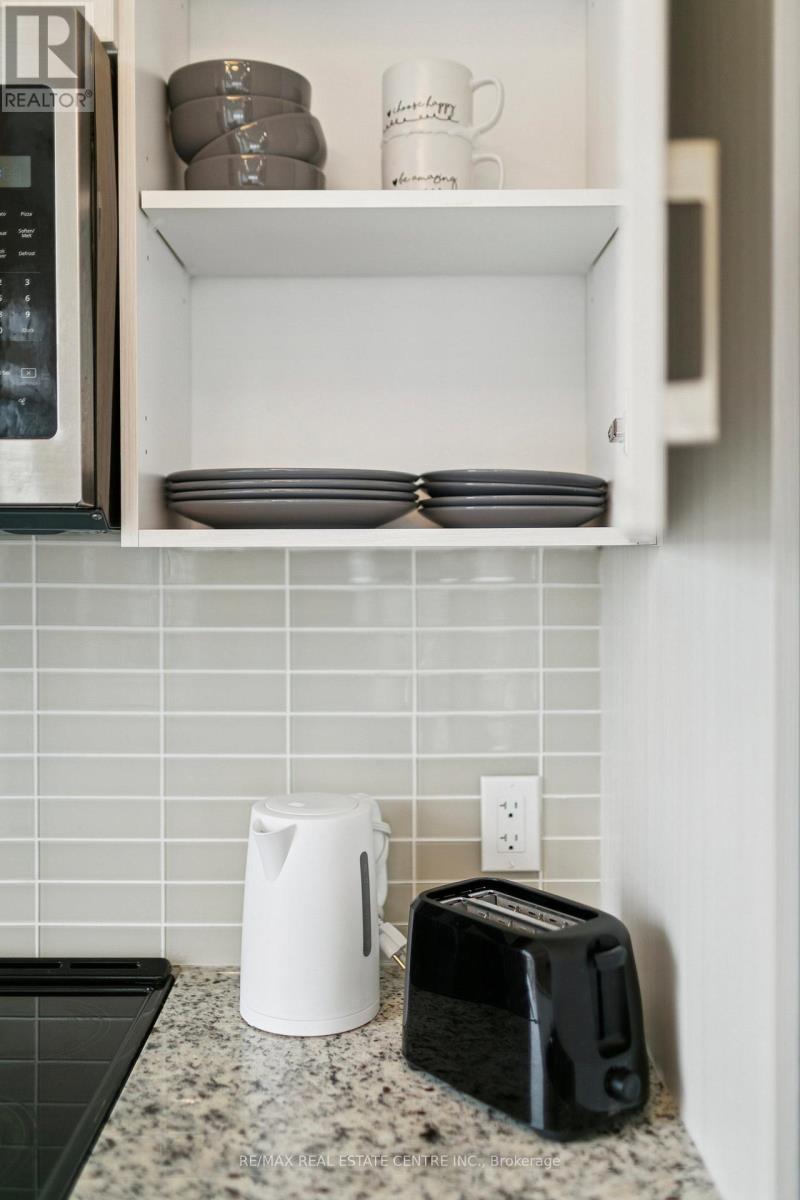 2302 - 4085 Parkside Village Drive, Mississauga, Ontario  L5B 0K9 - Photo 25 - W12852292