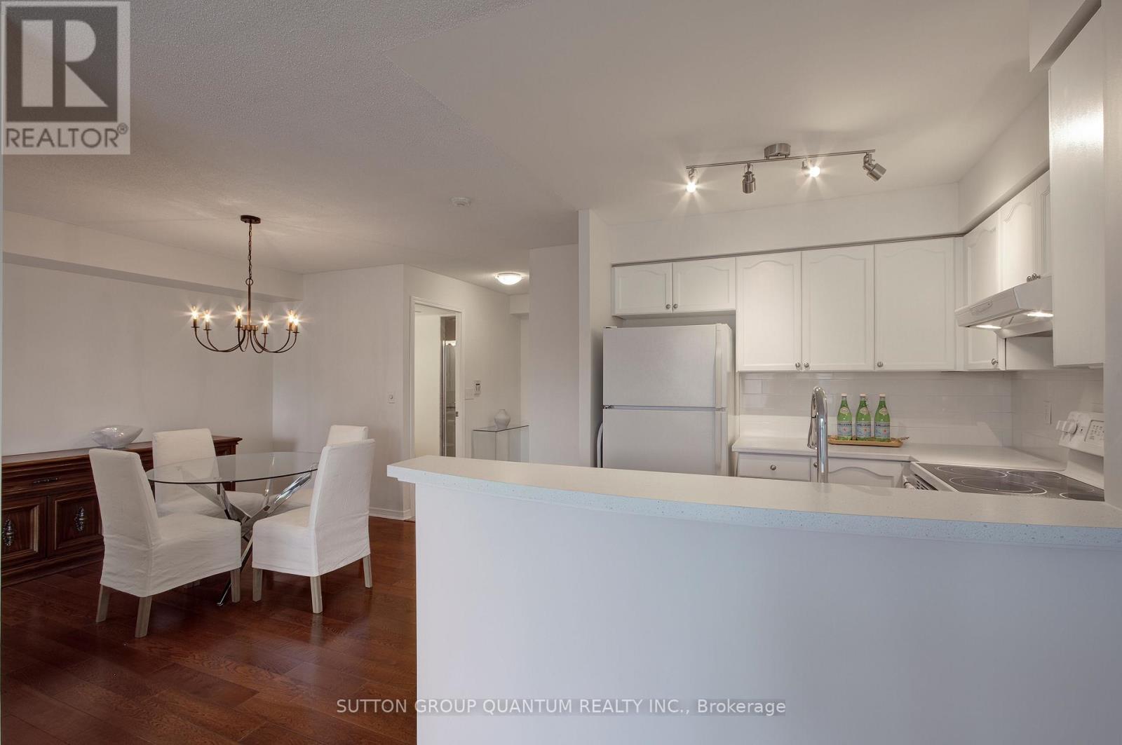 301 - 2545 Erin Centre Boulevard, Mississauga, Ontario  L5M 6Z9 - Photo 24 - W12852300