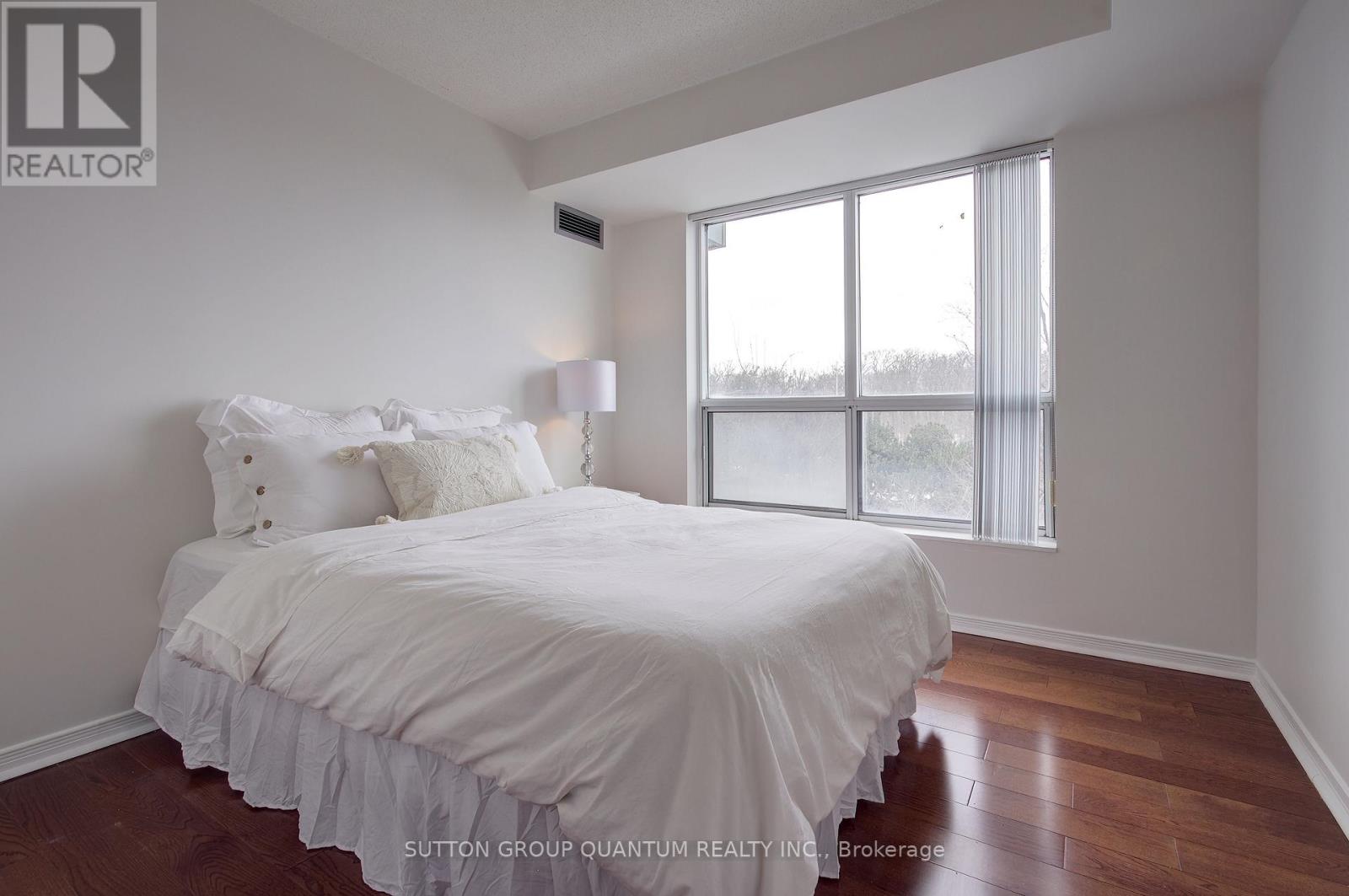 301 - 2545 Erin Centre Boulevard, Mississauga, Ontario  L5M 6Z9 - Photo 30 - W12852300