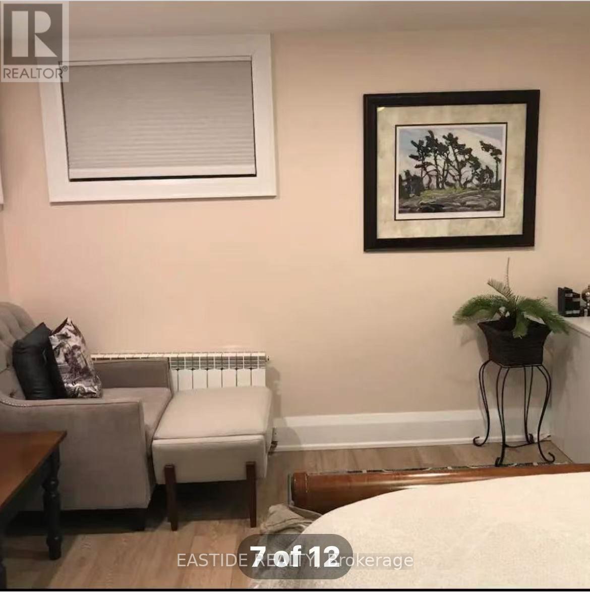 917 Royal York Road, Toronto (Stonegate-Queensway), Ontario  M8Y 2V8 - Photo 7 - W12852304