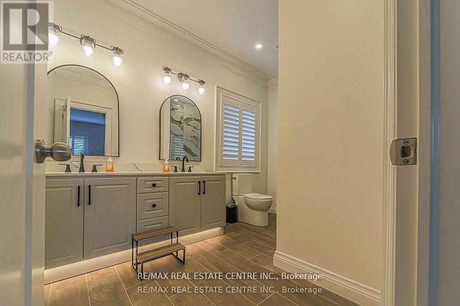 1 Hawthorn Crescent, Brampton (Westgate), Ontario  L6S 1A9 - Photo 21 - W12852326