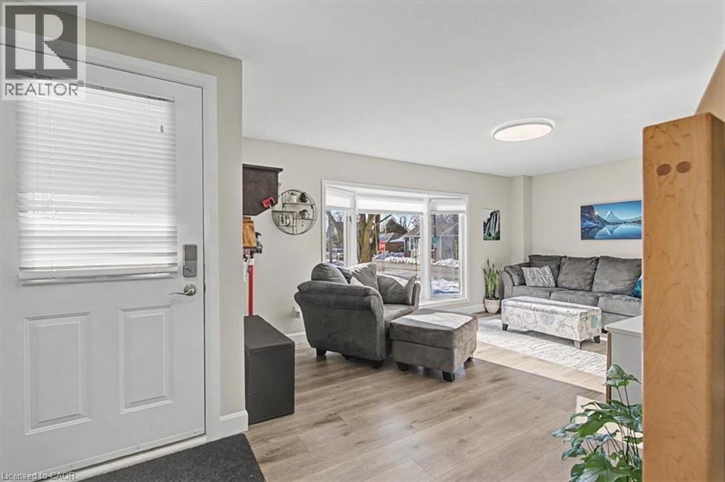 4 St Arnaud Street, Guelph, Ontario  N1H 5V4 - Photo 3 - 40809342