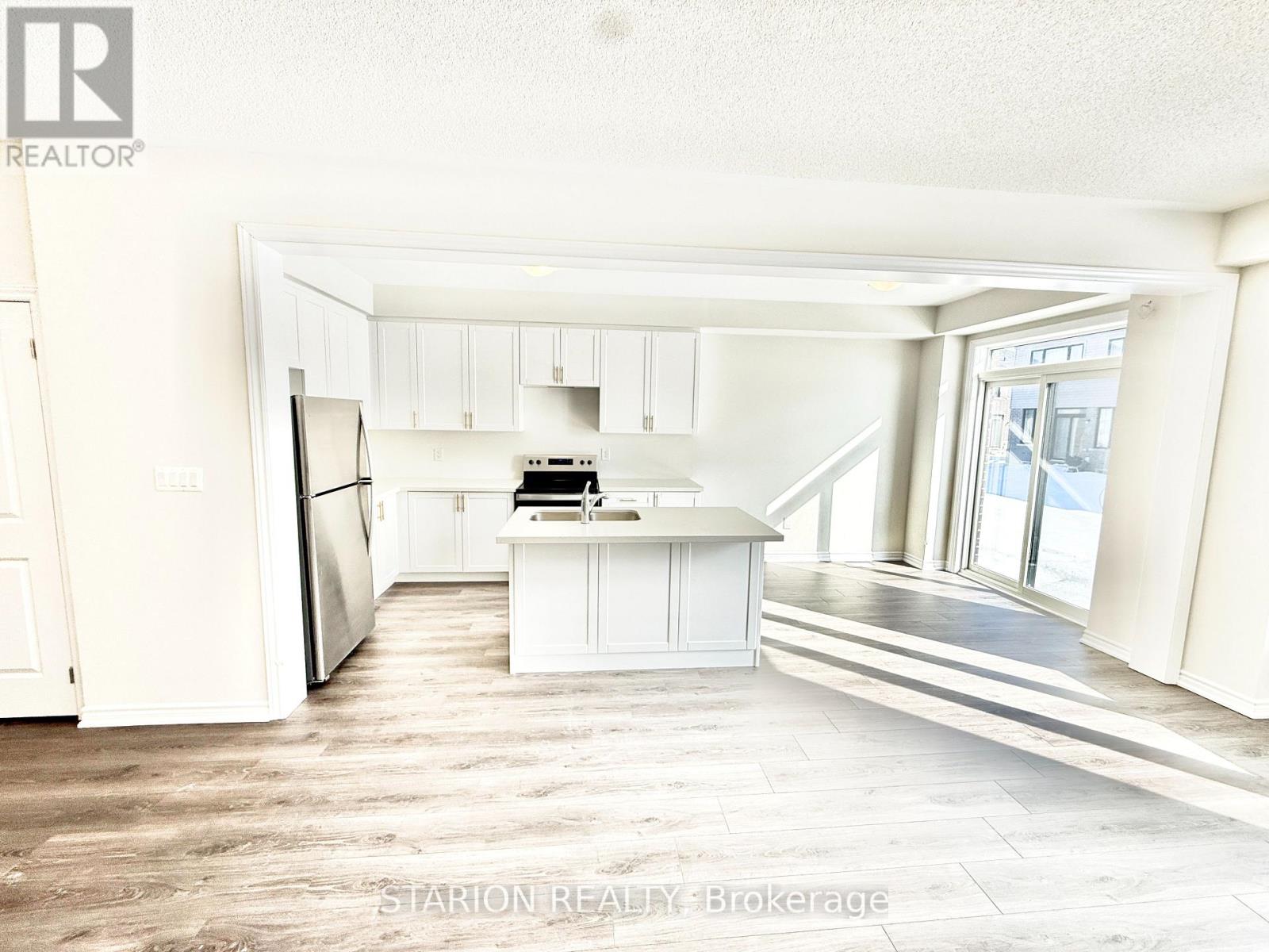 Unknown Address, ,     - Photo 11 - X12852214