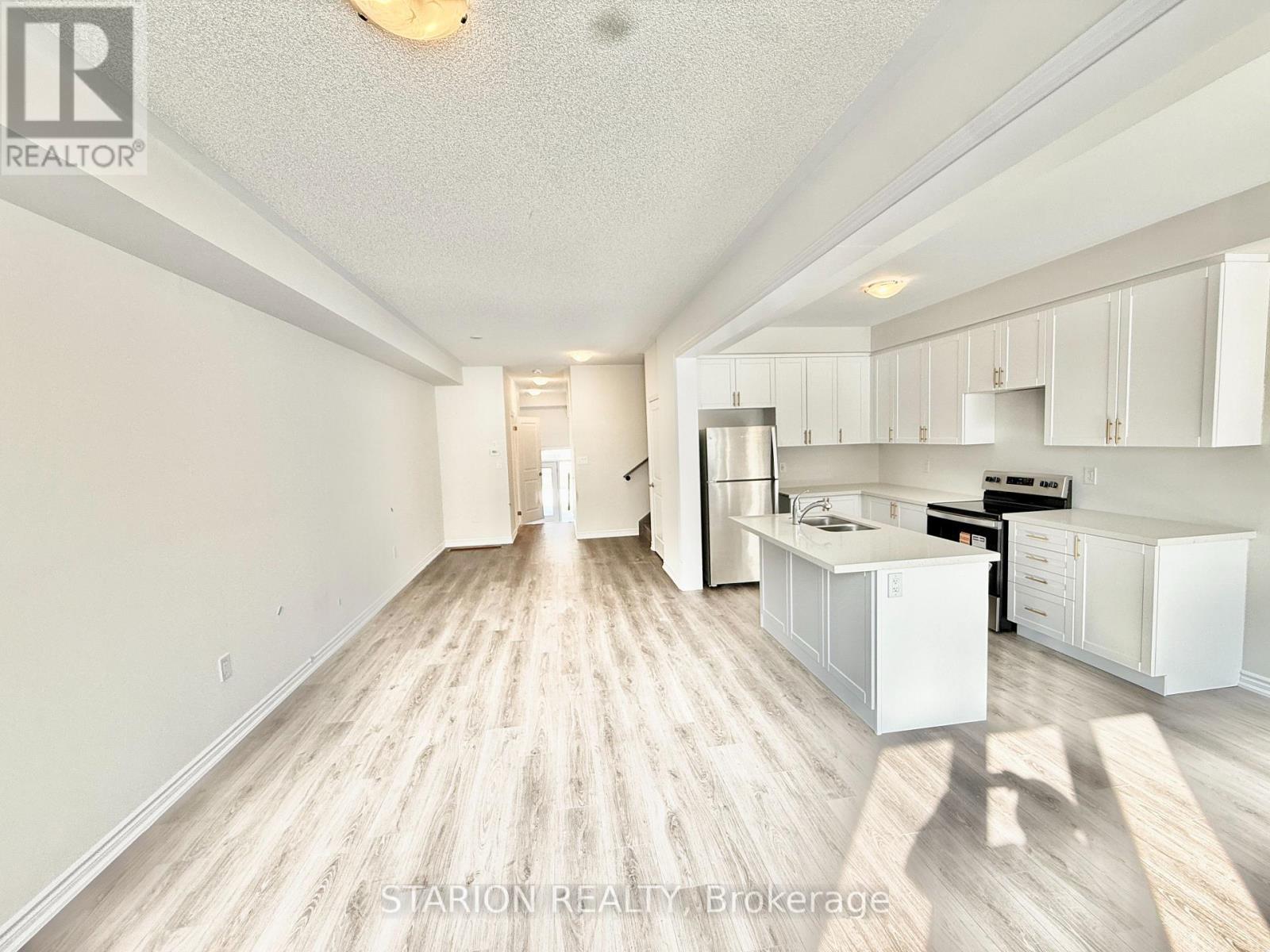 Unknown Address, ,     - Photo 12 - X12852214