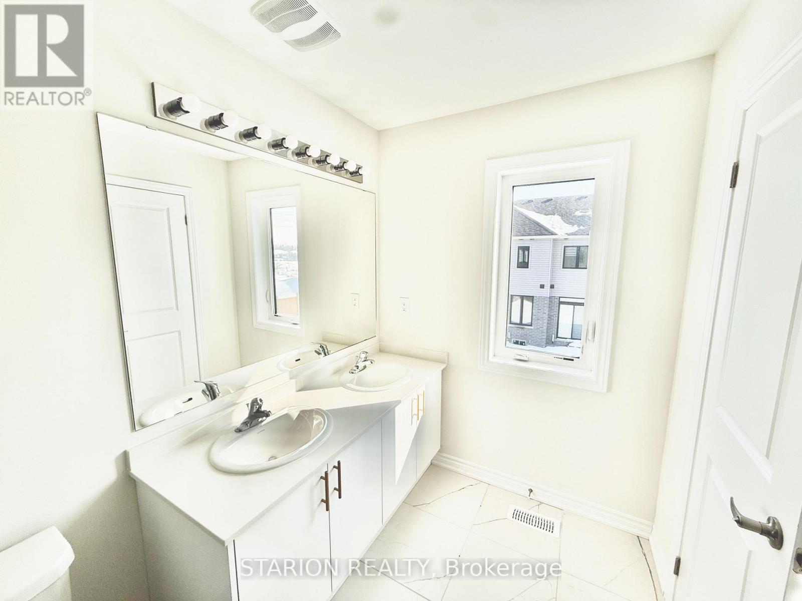 Unknown Address, ,     - Photo 24 - X12852214