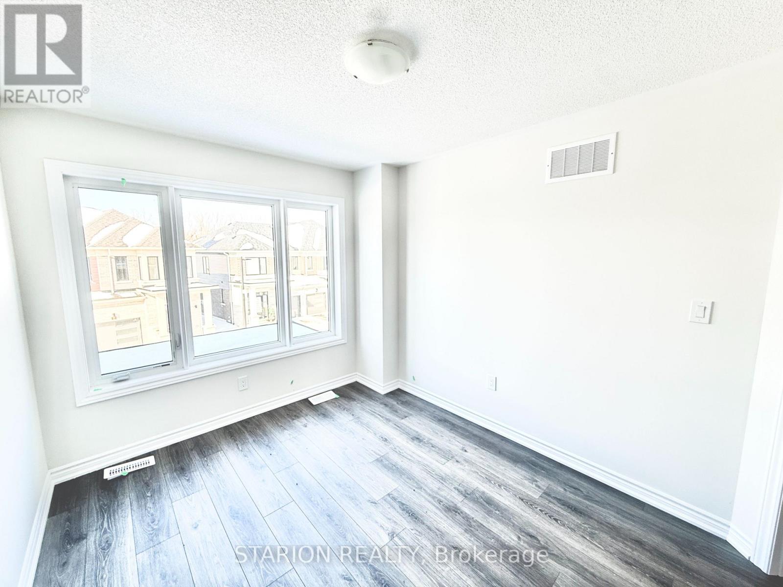 Unknown Address, ,     - Photo 31 - X12852214