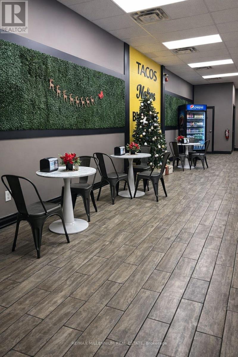 4 - 1405 Upper Ottawa Street, Hamilton (Rymal), Ontario  L8W 1N3 - Photo 3 - X12852278