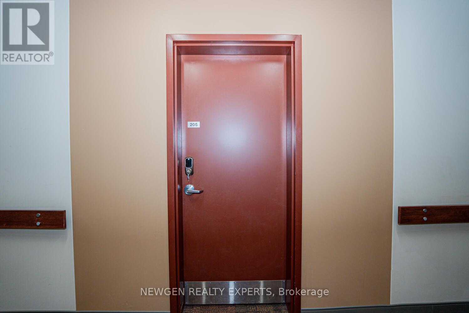 205 - 26 Wellington Street, St. Catharines (Downtown), Ontario  L2R 5P8 - Photo 10 - X12852320