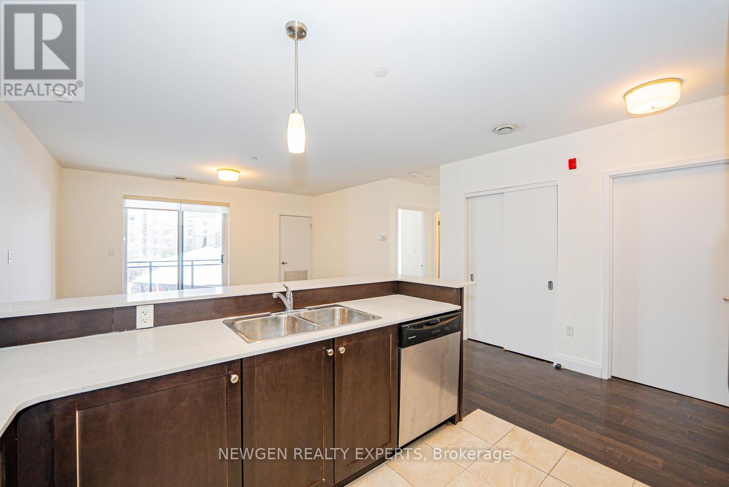 205 - 26 Wellington Street, St. Catharines (Downtown), Ontario  L2R 5P8 - Photo 21 - X12852320