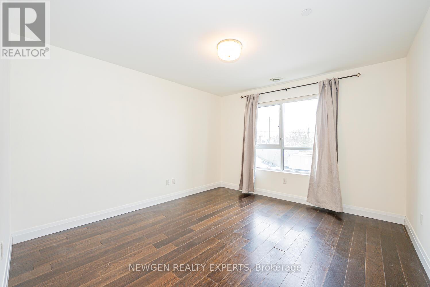 205 - 26 Wellington Street, St. Catharines (Downtown), Ontario  L2R 5P8 - Photo 26 - X12852320