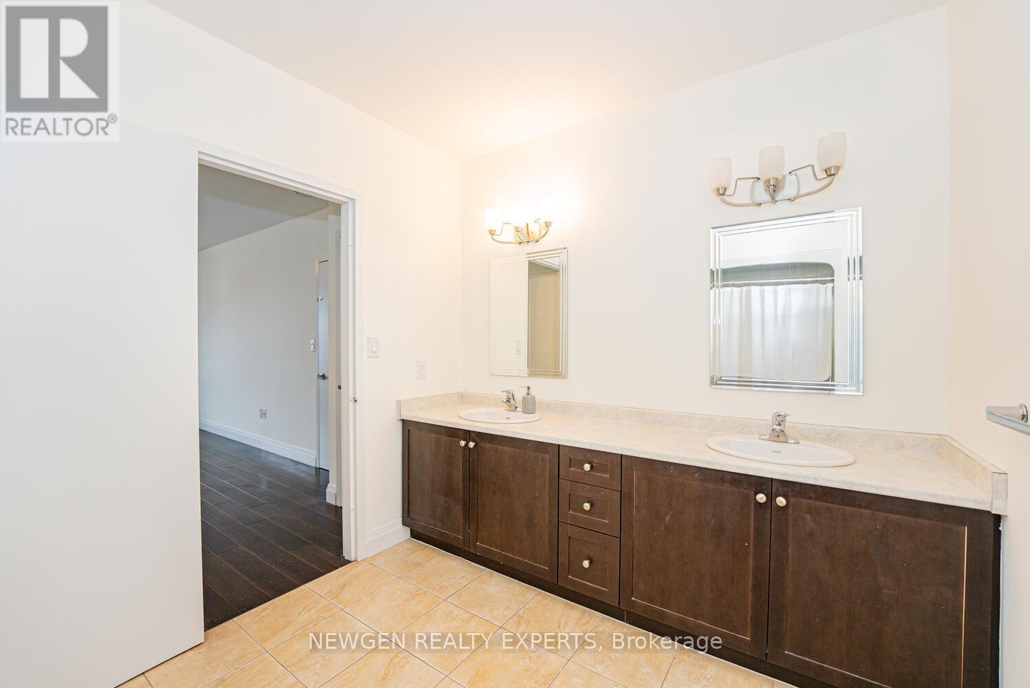 205 - 26 Wellington Street, St. Catharines (Downtown), Ontario  L2R 5P8 - Photo 33 - X12852320