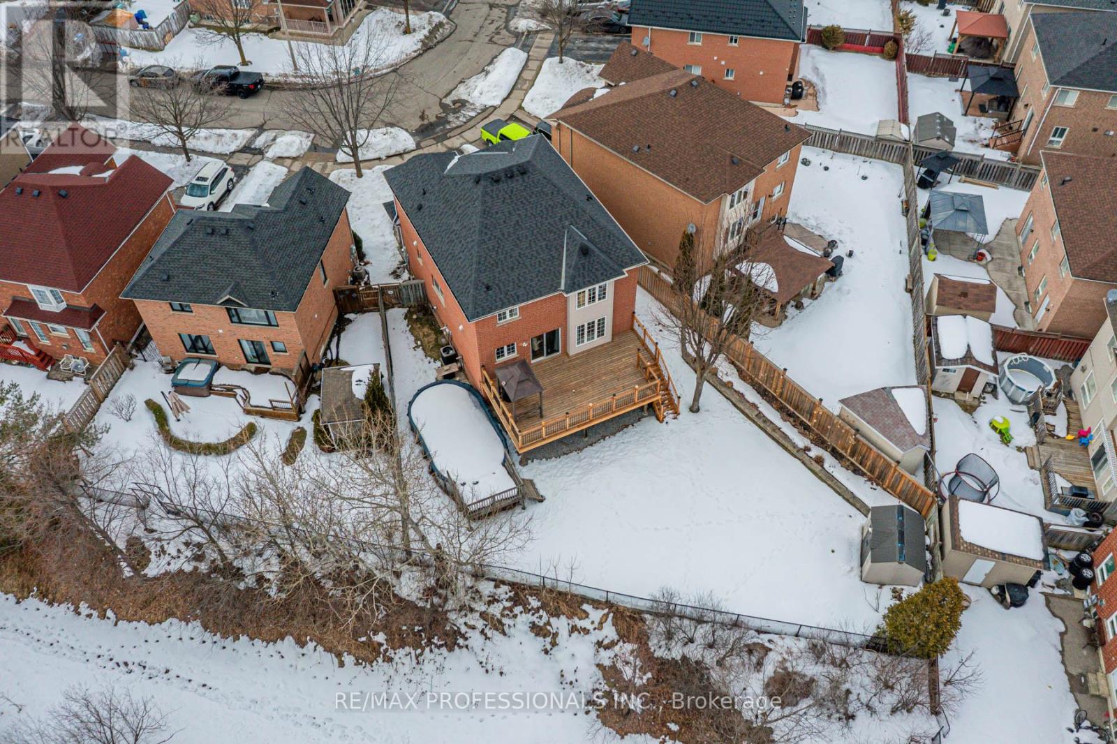 18 Brambirch Crescent, Brampton, Ontario  L7A 1V1 - Photo 33 - W12848822